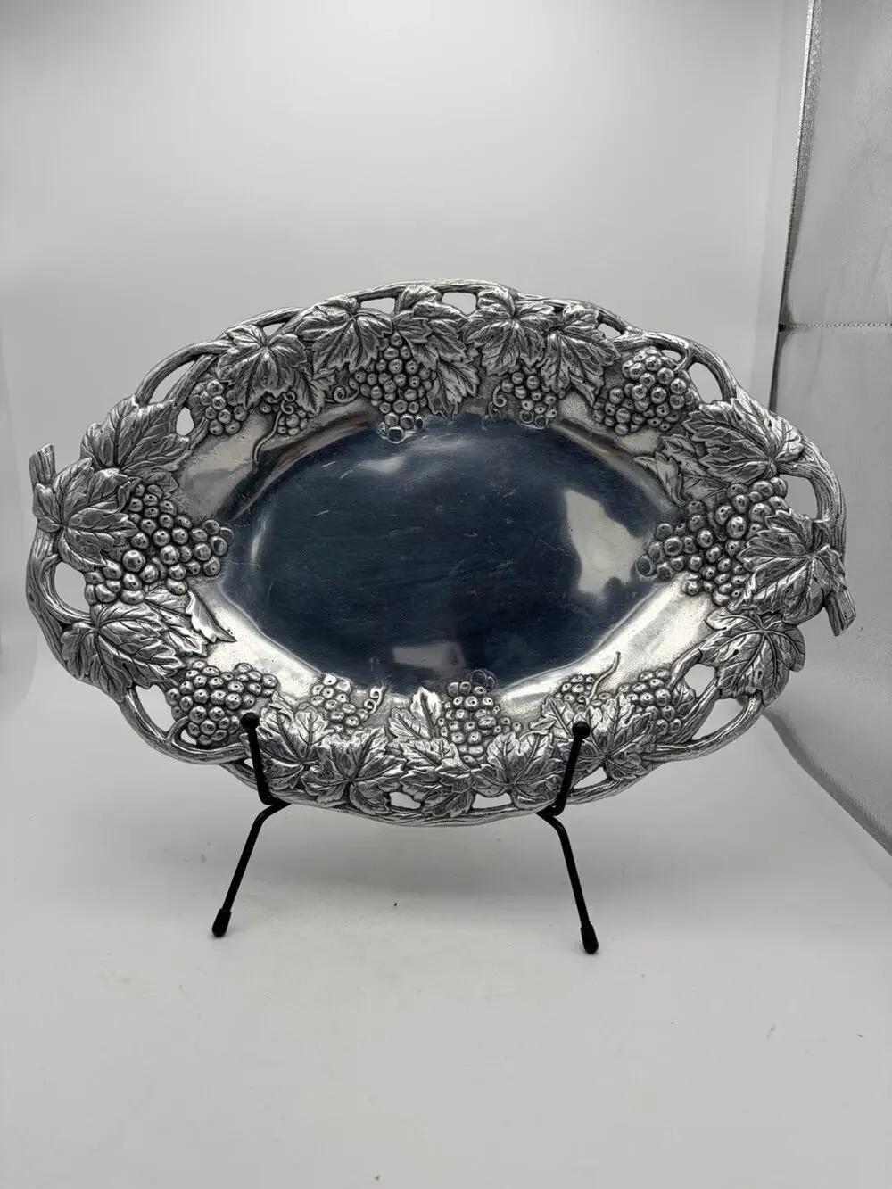 Arthur Court Oval Grape Serving Tray Dish 1990 Signed 13